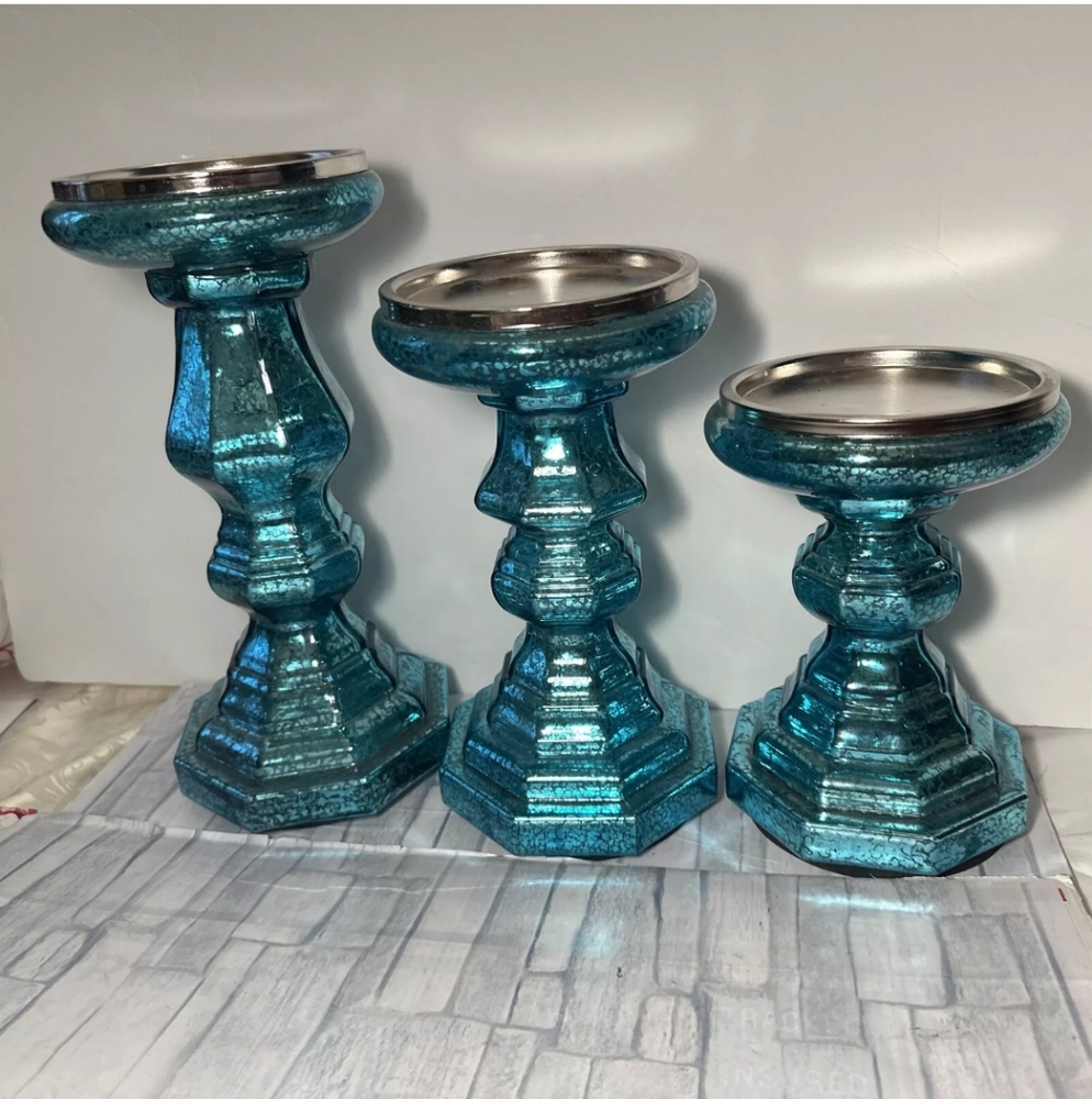 ILLUMINATED MERCURY GLASS CANDLE HOLDER PEDESTALS Valerie Parr Hill QVC ICY BLUE